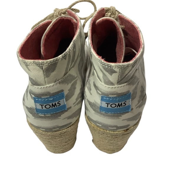 Tom’s Rattan Lace Up Wedge White Grey - Picture 4 of 6